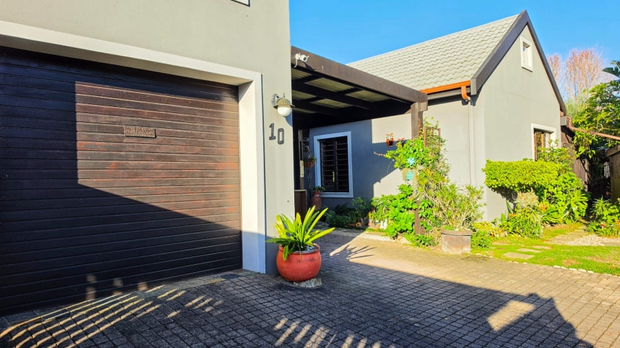 3 Bedroom Property for Sale in Brenton On Lake Western Cape